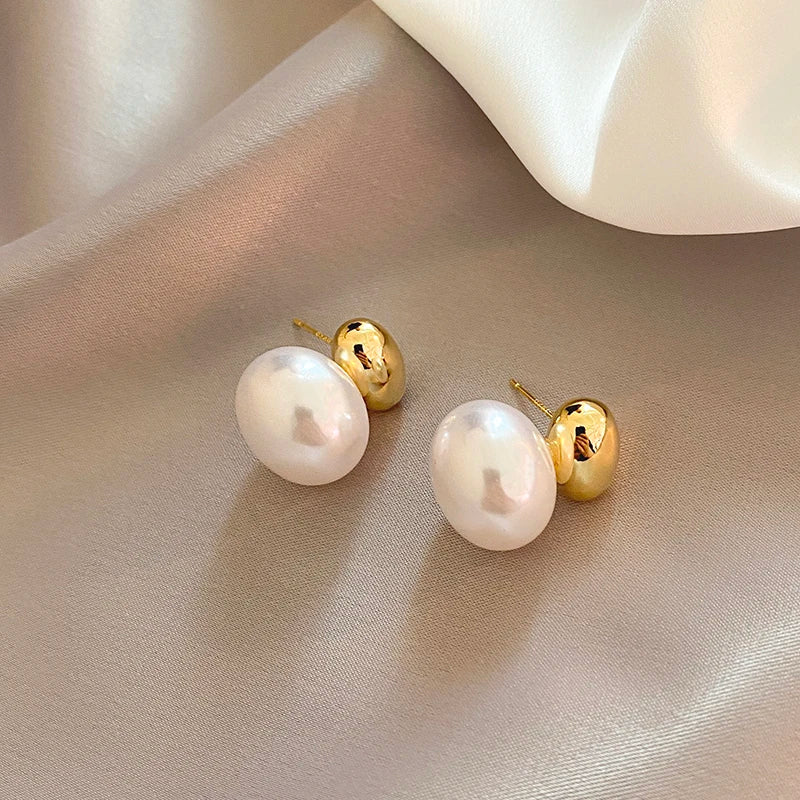 New French Elegant Gold Color Bean Spliced Flat Pearl Earrings for Korean Fashion Jewelry Party Women's Sweet Accessories