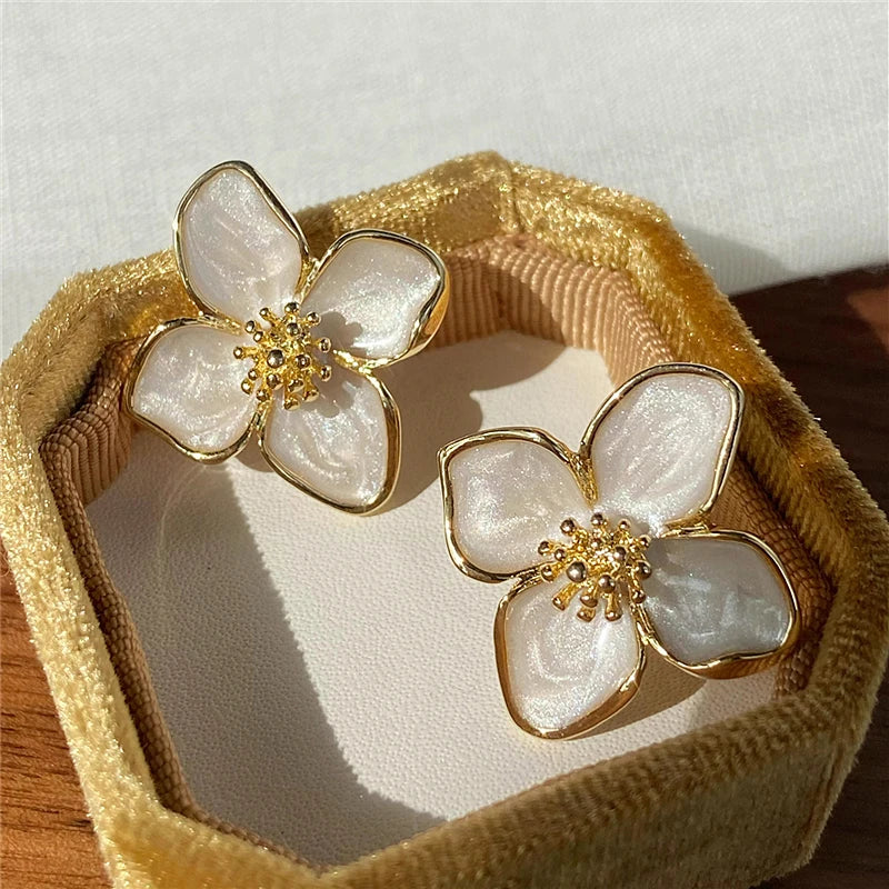 Hibiscus Dropped Glaze Flower Stud Earrings for Women Girl French Ins Vintage Fashion Korean Wedding Romantic Jewelry Gifts